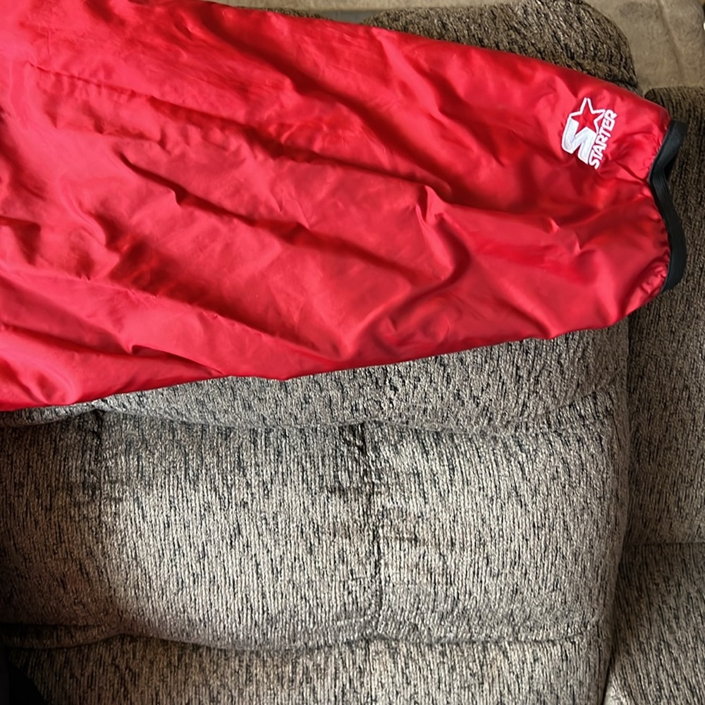 Chicago Bulls Black and Red used vintage reversible Windbreaker - Picture 2 of 5